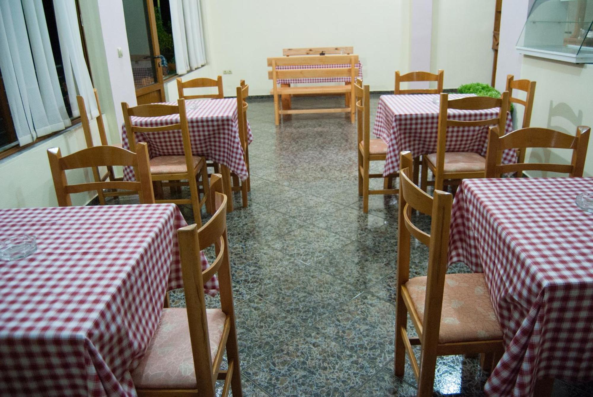Let Rooms Lukova Εξωτερικό φωτογραφία