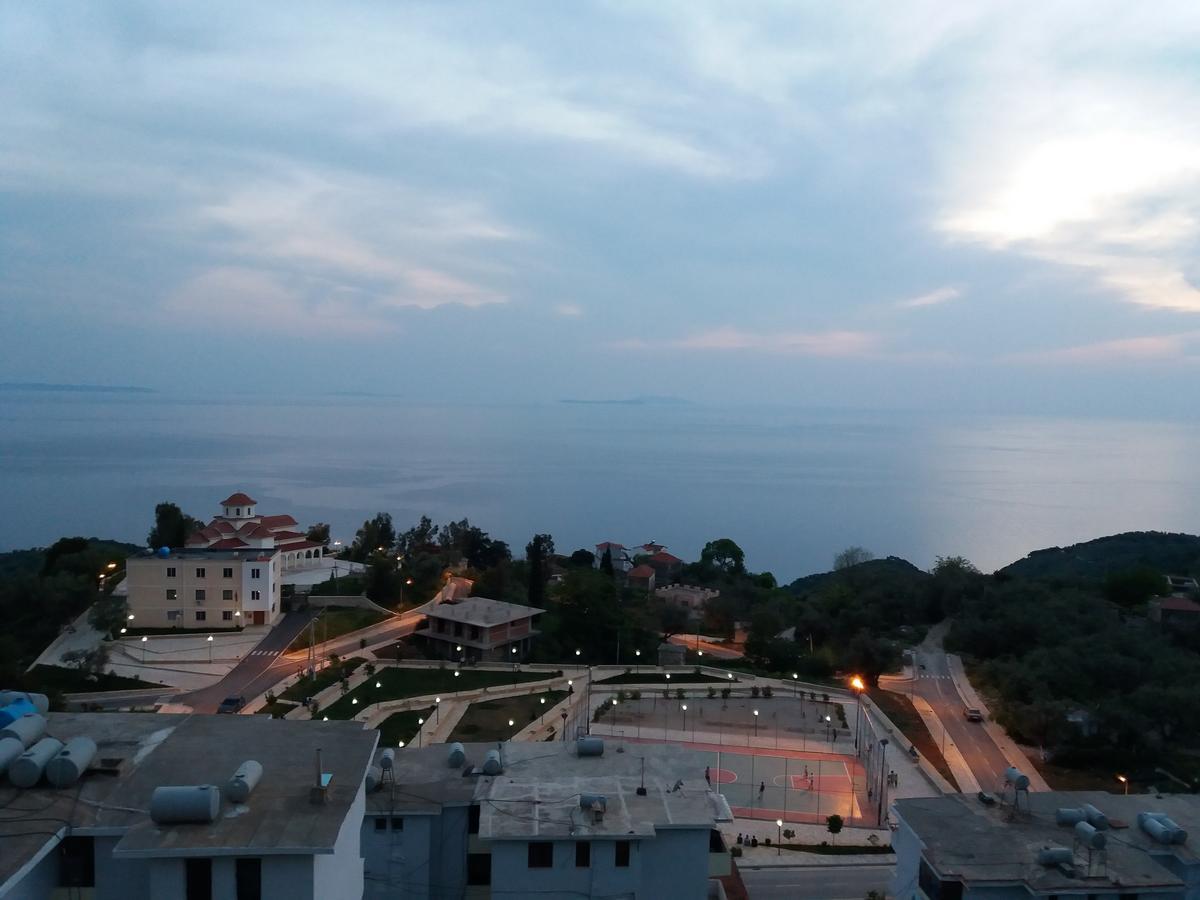 Let Rooms Lukova Εξωτερικό φωτογραφία