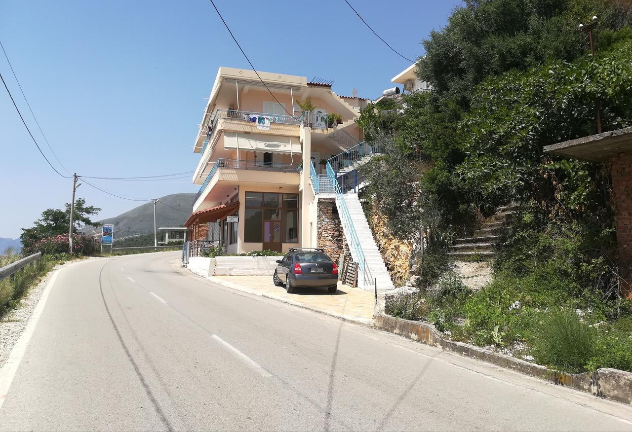 Let Rooms Lukova Εξωτερικό φωτογραφία