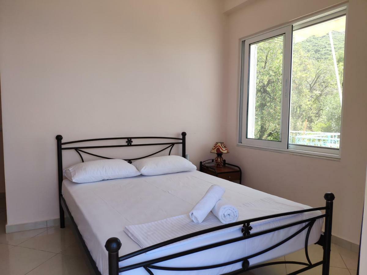 Let Rooms Lukova Εξωτερικό φωτογραφία