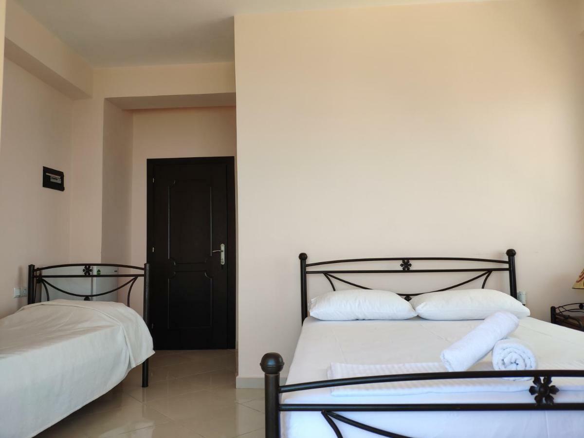 Let Rooms Lukova Εξωτερικό φωτογραφία